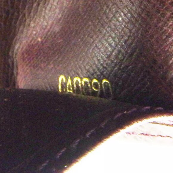 LOUIS VUITTON key case Taiga Bordeaux Taigareza - Authentic used D2230 - Picture 8 of 9